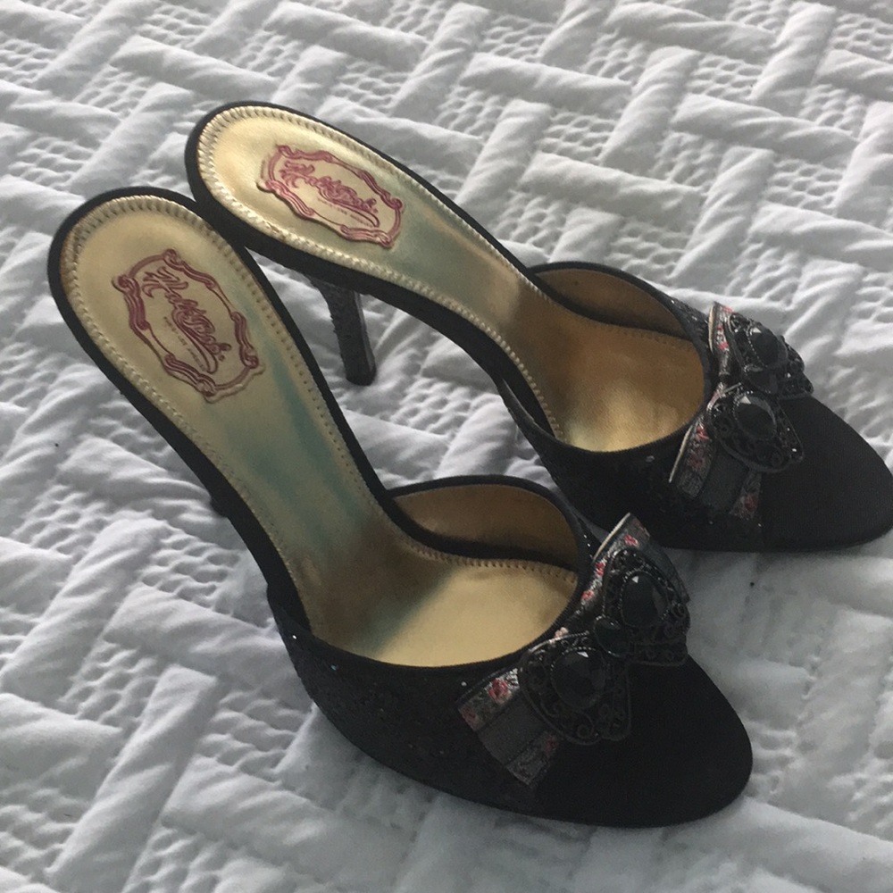Hale Bob Heels